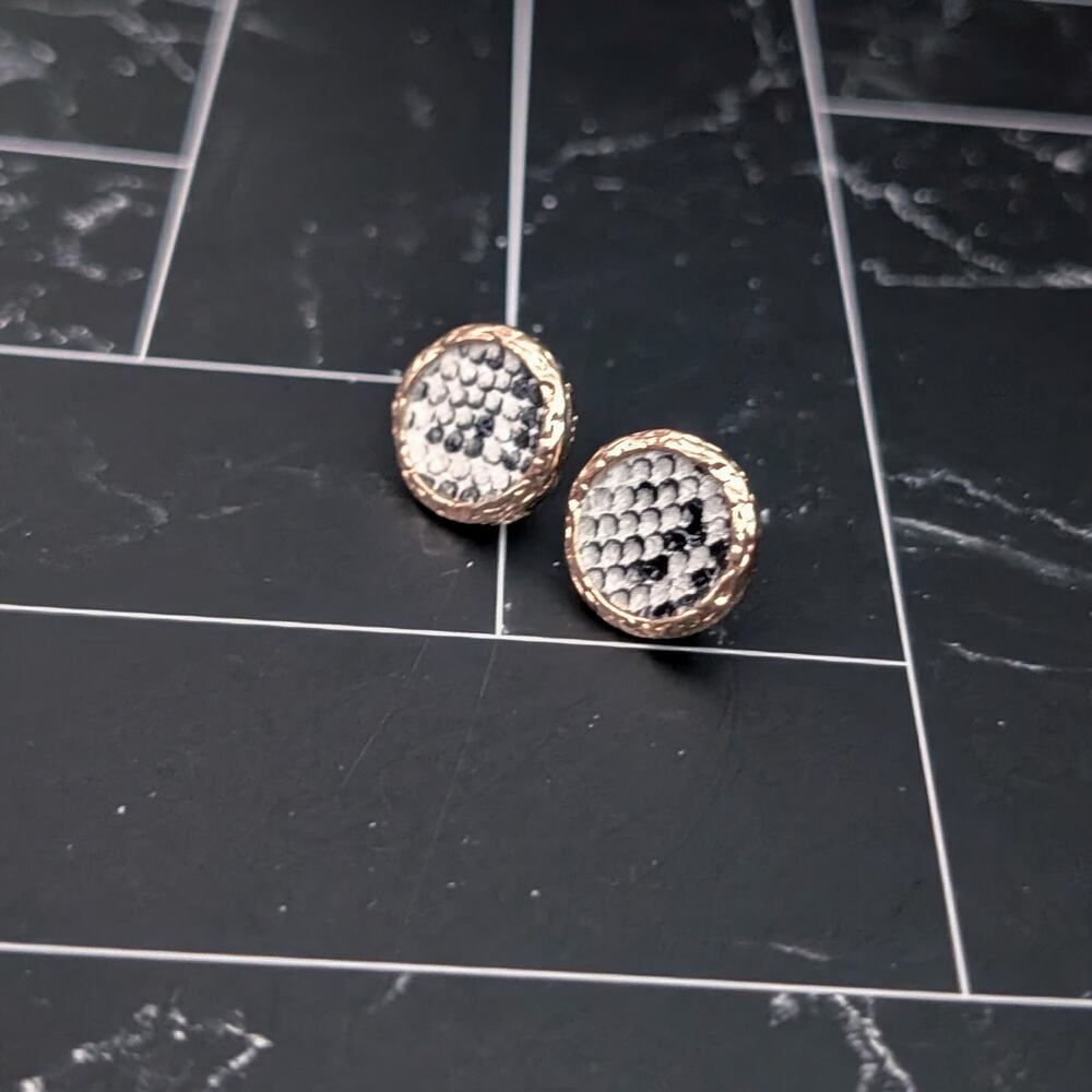 Vintage Stud Earrings Black & White Scale Pattern With Gold Tone Halo